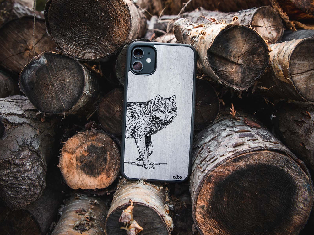 Minimal wooden phone cases